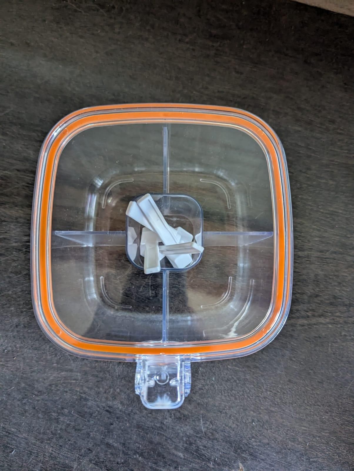 4 Section Transparent Spice Box